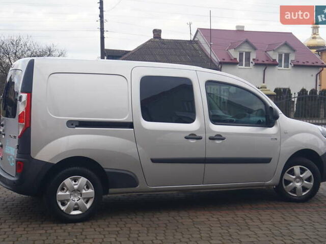 Сірий Рено Кєнгу, об'ємом двигуна 0 л та пробігом 79 тис. км за 11111 $, фото 6 на Automoto.ua