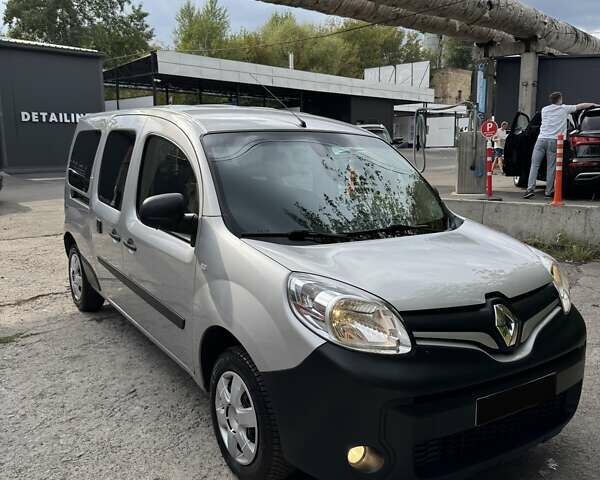 Рено Кенгу 2018 в Киеве на Automoto.ua Серый Рено Кенгу, объемом двигателя 1.5 л и пробегом 87 тыс. км за 14900 $, фото 27 на Automoto.ua