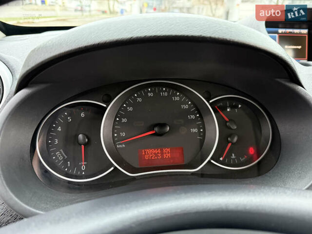 Серый Рено Кенгу, объемом двигателя 1.5 л и пробегом 170 тыс. км за 13999 $, фото 57 на Automoto.ua