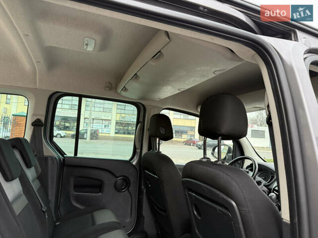 Серый Рено Кенгу, объемом двигателя 1.5 л и пробегом 170 тыс. км за 13999 $, фото 48 на Automoto.ua