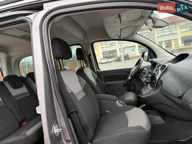 Серый Рено Кенгу, объемом двигателя 1.5 л и пробегом 170 тыс. км за 13999 $, фото 49 на Automoto.ua
