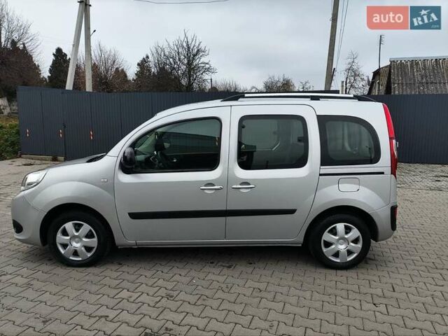 Серый Рено Кенгу, объемом двигателя 1.5 л и пробегом 145 тыс. км за 13300 $, фото 4 на Automoto.ua