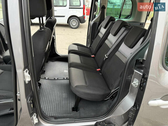 Серый Рено Кенгу, объемом двигателя 1.5 л и пробегом 170 тыс. км за 13999 $, фото 74 на Automoto.ua