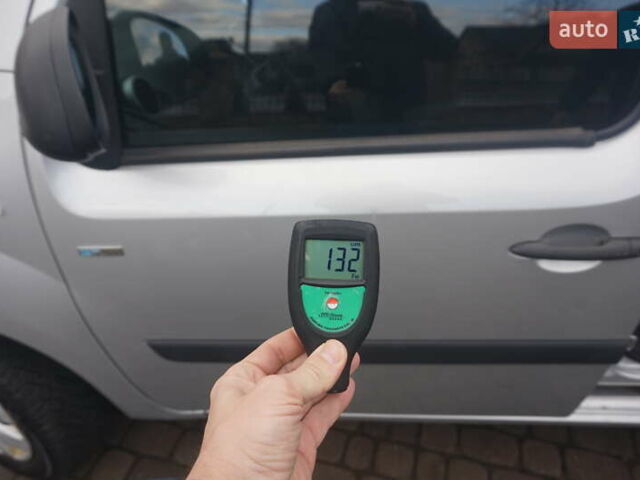 Сірий Рено Кєнгу, об'ємом двигуна 0 л та пробігом 79 тис. км за 11111 $, фото 68 на Automoto.ua