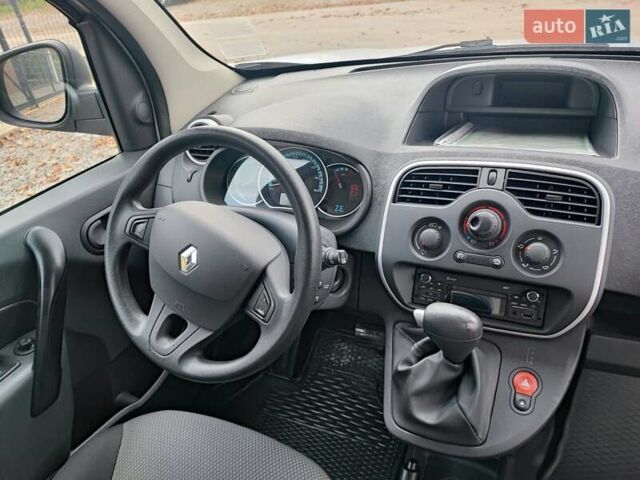 Рено Кенгу 2018 в Виннице на Automoto.ua Серый Рено Кенгу, объемом двигателя 0 л и пробегом 47 тыс. км за 12500 $, фото 1 на Automoto.ua