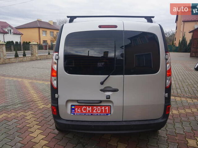 Рено Кєнгу 2018 у Самборе на Automoto.ua Сірий Рено Кєнгу, об'ємом двигуна 0 л та пробігом 72 тис. км за 11000 $, фото 21 на Automoto.ua