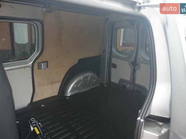 Рено Кєнгу 2018 у Самборе на Automoto.ua Сірий Рено Кєнгу, об'ємом двигуна 0 л та пробігом 72 тис. км за 11000 $, фото 50 на Automoto.ua