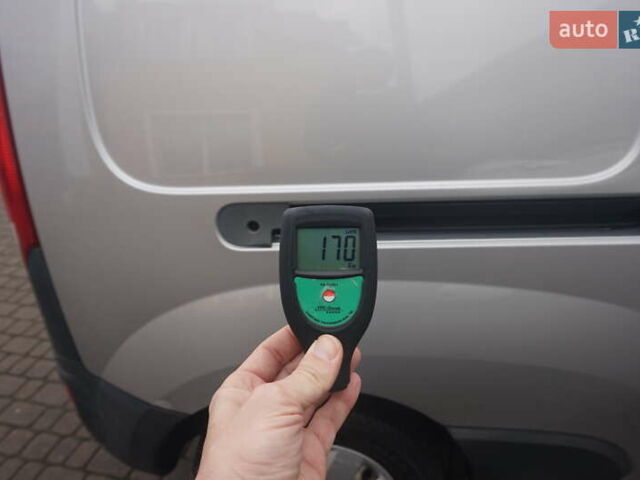 Сірий Рено Кєнгу, об'ємом двигуна 0 л та пробігом 79 тис. км за 11111 $, фото 74 на Automoto.ua