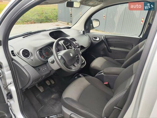 Серый Рено Кенгу, объемом двигателя 1.5 л и пробегом 145 тыс. км за 13300 $, фото 21 на Automoto.ua