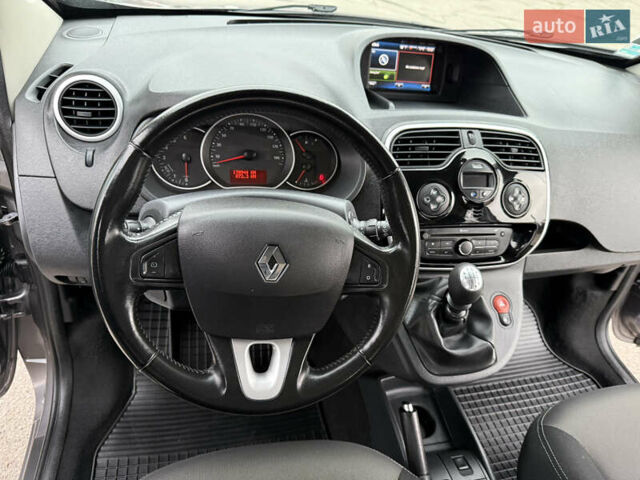Серый Рено Кенгу, объемом двигателя 1.5 л и пробегом 170 тыс. км за 13999 $, фото 56 на Automoto.ua