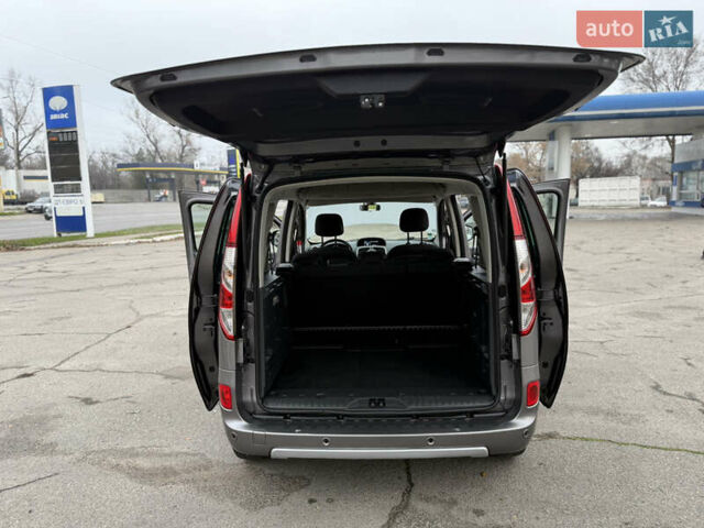 Серый Рено Кенгу, объемом двигателя 1.5 л и пробегом 170 тыс. км за 13999 $, фото 104 на Automoto.ua