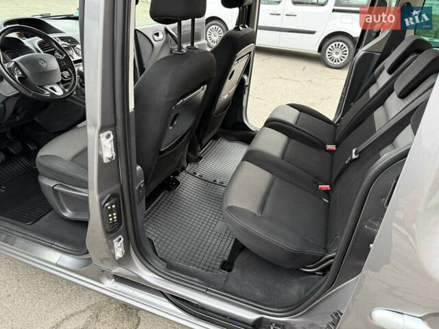 Серый Рено Кенгу, объемом двигателя 1.5 л и пробегом 170 тыс. км за 13999 $, фото 62 на Automoto.ua