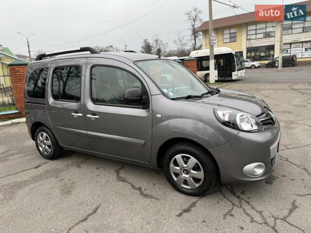 Серый Рено Кенгу, объемом двигателя 1.5 л и пробегом 170 тыс. км за 13999 $, фото 12 на Automoto.ua