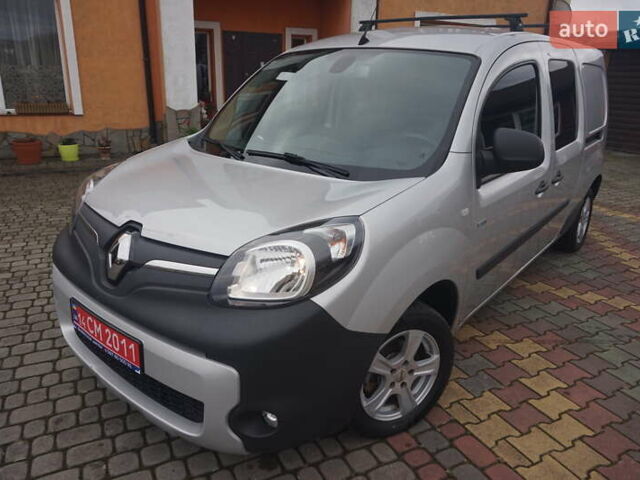 Рено Кєнгу 2018 у Самборе на Automoto.ua Сірий Рено Кєнгу, об'ємом двигуна 0 л та пробігом 72 тис. км за 11000 $, фото 16 на Automoto.ua