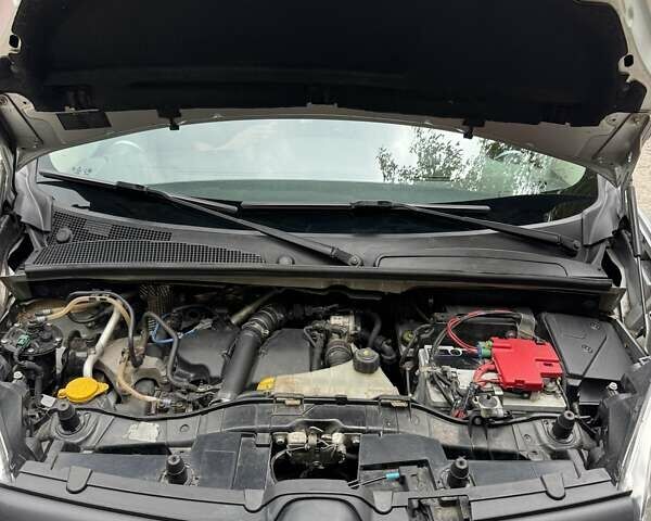 Рено Кенгу 2018 в Киеве на Automoto.ua Серый Рено Кенгу, объемом двигателя 1.5 л и пробегом 87 тыс. км за 14900 $, фото 20 на Automoto.ua
