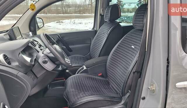 Серый Рено Кенгу, объемом двигателя 0 л и пробегом 159 тыс. км за 13500 $, фото 35 на Automoto.ua