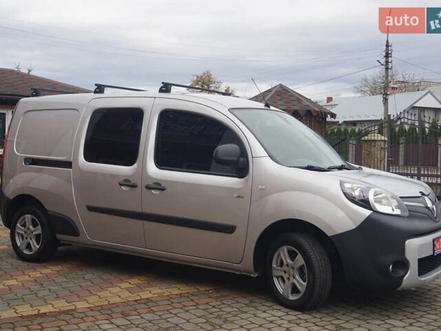 Рено Кєнгу 2018 у Самборе на Automoto.ua Сірий Рено Кєнгу, об'ємом двигуна 0 л та пробігом 72 тис. км за 11000 $, фото 7 на Automoto.ua