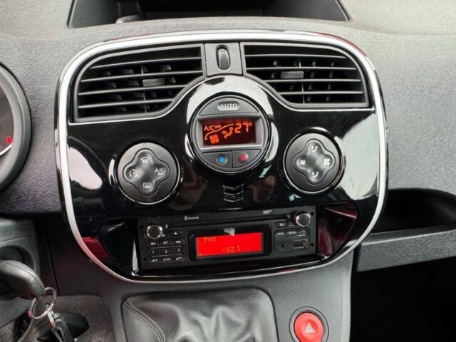 Серый Рено Кенгу, объемом двигателя 1.5 л и пробегом 179 тыс. км за 9150 $, фото 10 на Automoto.ua