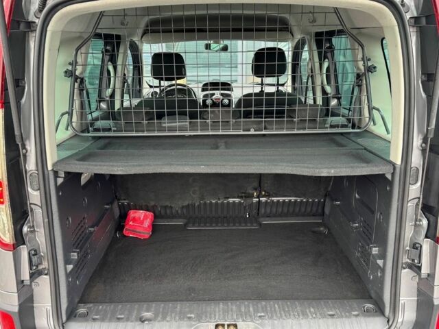 Серый Рено Кенгу, объемом двигателя 1.5 л и пробегом 179 тыс. км за 8500 $, фото 8 на Automoto.ua