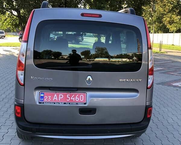 Сірий Рено Кєнгу, об'ємом двигуна 1.5 л та пробігом 195 тис. км за 13999 $, фото 6 на Automoto.ua