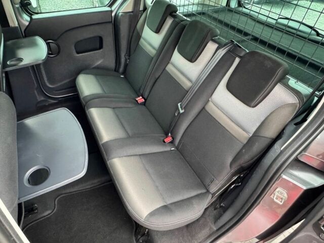 Серый Рено Кенгу, объемом двигателя 1.5 л и пробегом 179 тыс. км за 8500 $, фото 20 на Automoto.ua