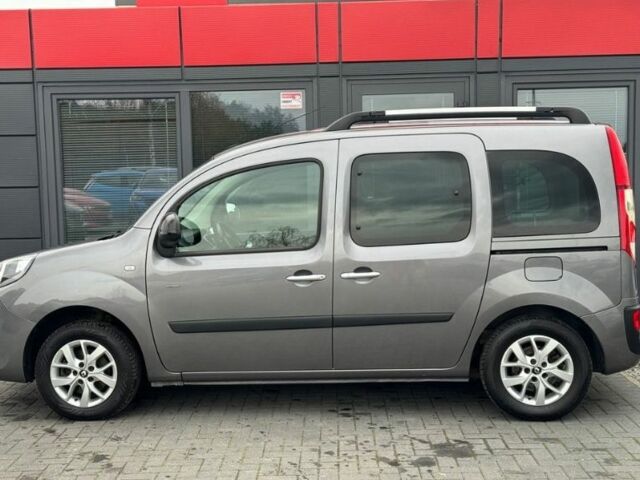 Серый Рено Кенгу, объемом двигателя 1.5 л и пробегом 179 тыс. км за 9150 $, фото 4 на Automoto.ua