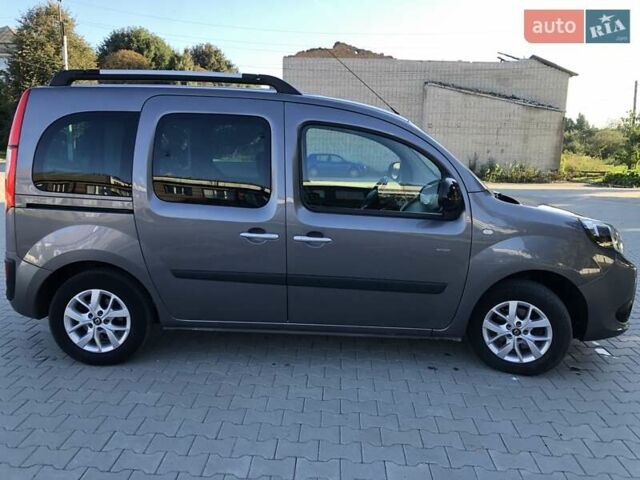 Сірий Рено Кєнгу, об'ємом двигуна 1.5 л та пробігом 195 тис. км за 13999 $, фото 4 на Automoto.ua