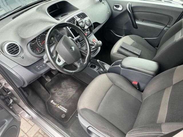 Серый Рено Кенгу, объемом двигателя 1.5 л и пробегом 179 тыс. км за 8500 $, фото 13 на Automoto.ua