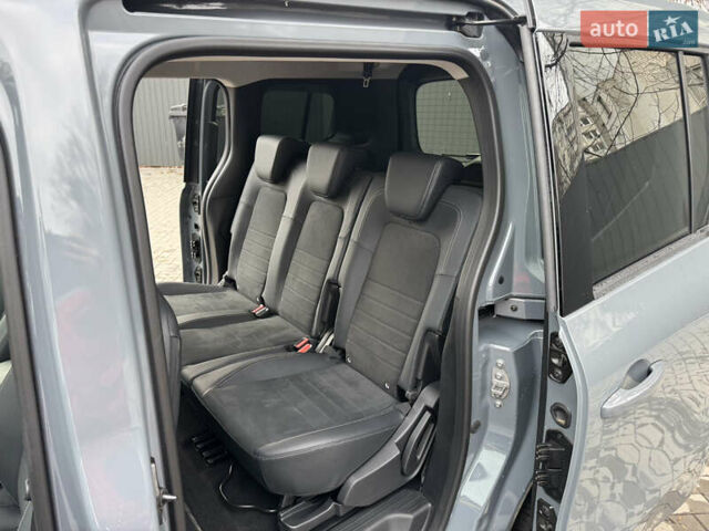 Серый Рено Кенгу, объемом двигателя 0 л и пробегом 11 тыс. км за 24700 $, фото 11 на Automoto.ua