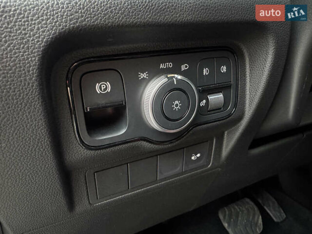 Серый Рено Кенгу, объемом двигателя 0 л и пробегом 11 тыс. км за 24700 $, фото 19 на Automoto.ua