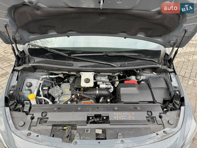 Серый Рено Кенгу, объемом двигателя 0 л и пробегом 11 тыс. км за 24700 $, фото 14 на Automoto.ua