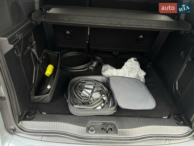 Серый Рено Кенгу, объемом двигателя 0 л и пробегом 11 тыс. км за 24700 $, фото 23 на Automoto.ua