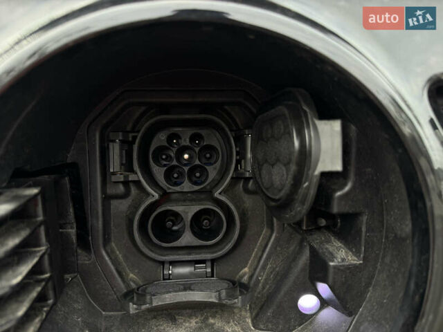 Серый Рено Кенгу, объемом двигателя 0 л и пробегом 11 тыс. км за 24700 $, фото 15 на Automoto.ua
