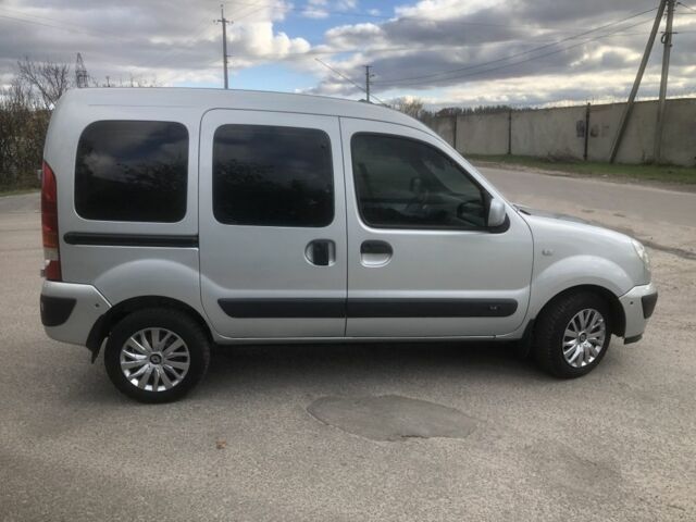 Серый Рено Кенгу, объемом двигателя 1.4 л и пробегом 112 тыс. км за 5500 $, фото 1 на Automoto.ua