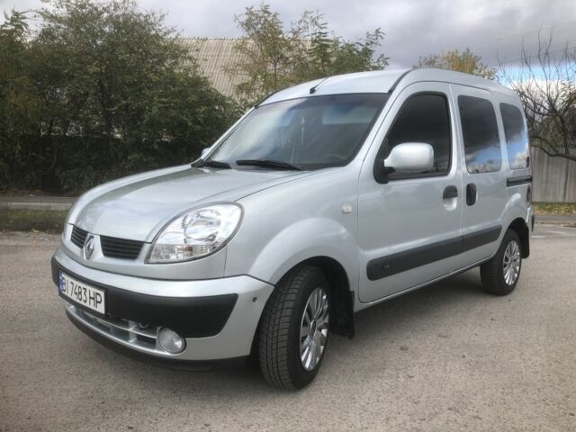 Серый Рено Кенгу, объемом двигателя 1.4 л и пробегом 112 тыс. км за 5500 $, фото 5 на Automoto.ua