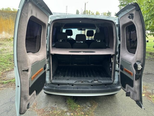 Рено Кєнгу 2008 у Дніпро (Дніпропетровську) на Automoto.ua Сірий Рено Кєнгу, об'ємом двигуна 1.5 л та пробігом 174 тис. км за 6000 $, фото 16 на Automoto.ua