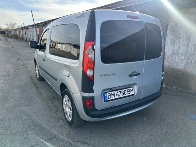 Рено Кєнгу 2008 у Дніпро (Дніпропетровську) на Automoto.ua Сірий Рено Кєнгу, об'ємом двигуна 1.5 л та пробігом 174 тис. км за 6000 $, фото 3 на Automoto.ua