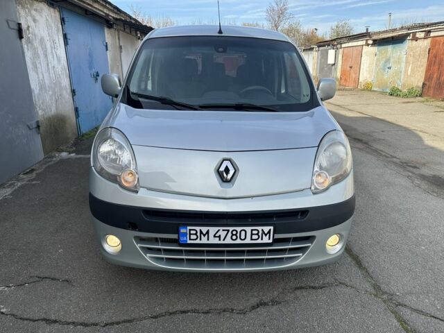 Рено Кєнгу 2008 у Дніпро (Дніпропетровську) на Automoto.ua Сірий Рено Кєнгу, об'ємом двигуна 1.5 л та пробігом 174 тис. км за 6000 $, фото 5 на Automoto.ua