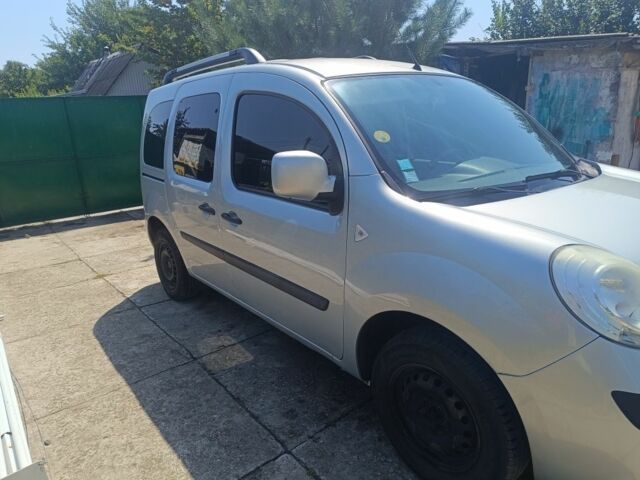 Сірий Рено Кєнгу, об'ємом двигуна 1.5 л та пробігом 254 тис. км за 6700 $, фото 2 на Automoto.ua