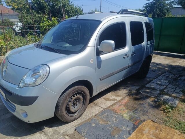 Сірий Рено Кєнгу, об'ємом двигуна 1.5 л та пробігом 254 тис. км за 6700 $, фото 1 на Automoto.ua