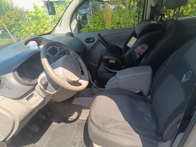 Сірий Рено Кєнгу, об'ємом двигуна 1.5 л та пробігом 254 тис. км за 6700 $, фото 5 на Automoto.ua