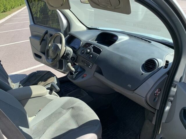 Сірий Рено Кєнгу, об'ємом двигуна 1.5 л та пробігом 270 тис. км за 5400 $, фото 10 на Automoto.ua