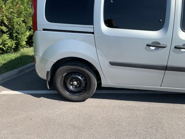 Сірий Рено Кєнгу, об'ємом двигуна 1.5 л та пробігом 270 тис. км за 5400 $, фото 2 на Automoto.ua