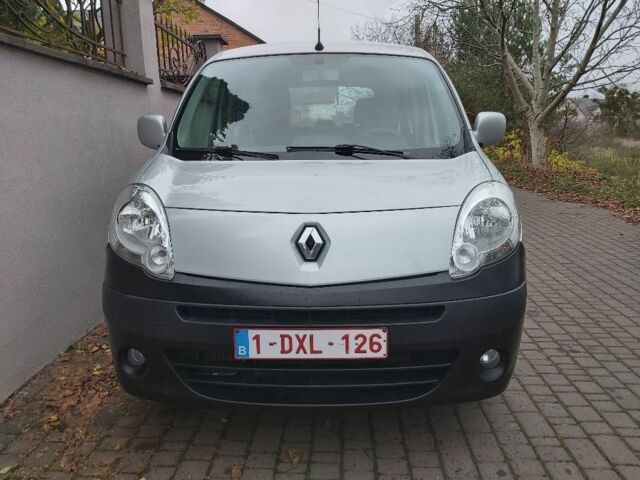 Сірий Рено Кєнгу, об'ємом двигуна 1.5 л та пробігом 240 тис. км за 7500 $, фото 2 на Automoto.ua