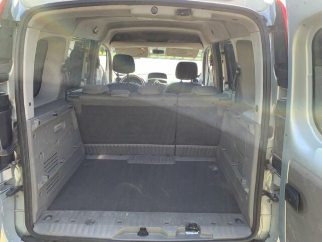 Сірий Рено Кєнгу, об'ємом двигуна 1.5 л та пробігом 270 тис. км за 5400 $, фото 15 на Automoto.ua