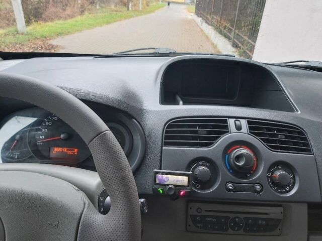 Сірий Рено Кєнгу, об'ємом двигуна 1.5 л та пробігом 240 тис. км за 7500 $, фото 13 на Automoto.ua