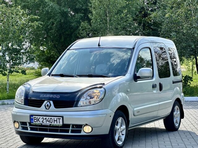 Серый Рено Кенгу, объемом двигателя 1.6 л и пробегом 218 тыс. км за 6150 $, фото 13 на Automoto.ua