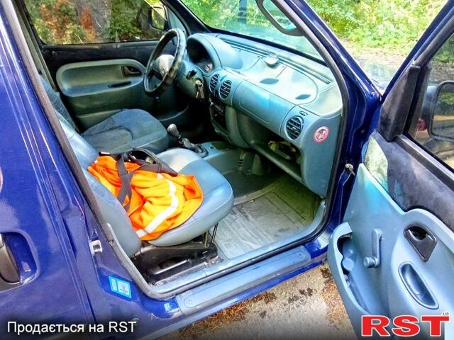Синий Рено Кенгу, объемом двигателя 1.4 л и пробегом 228 тыс. км за 2400 $, фото 5 на Automoto.ua