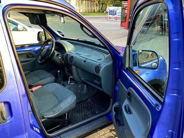 Синій Рено Кєнгу, об'ємом двигуна 1.4 л та пробігом 284 тис. км за 1500 $, фото 5 на Automoto.ua