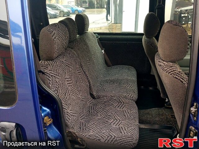 Синий Рено Кенгу, объемом двигателя 19 л и пробегом 204 тыс. км за 4299 $, фото 8 на Automoto.ua